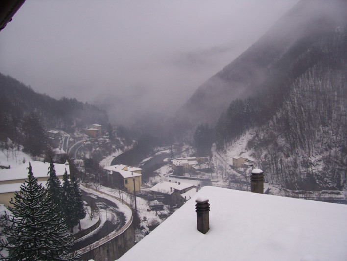  Image name: 100_2486.jpg 
 width: 708 pixel 
 height: 532 pixel 
 Size: 71361 bytes 
 Click to enlarge 